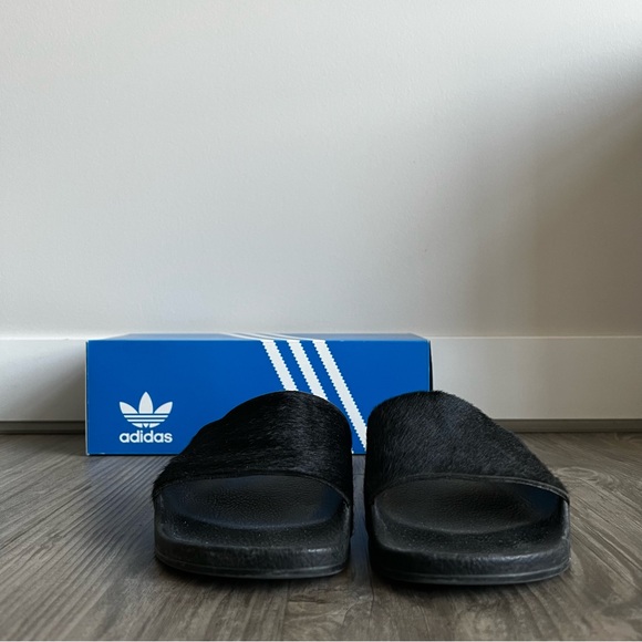 ADIDAS Adilette Black Pony Hair Slides - Picture 7 of 9